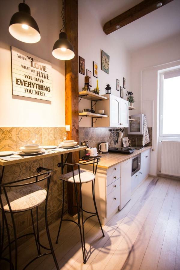 Izabella Vintage Style Appartement Boedapest Buitenkant foto