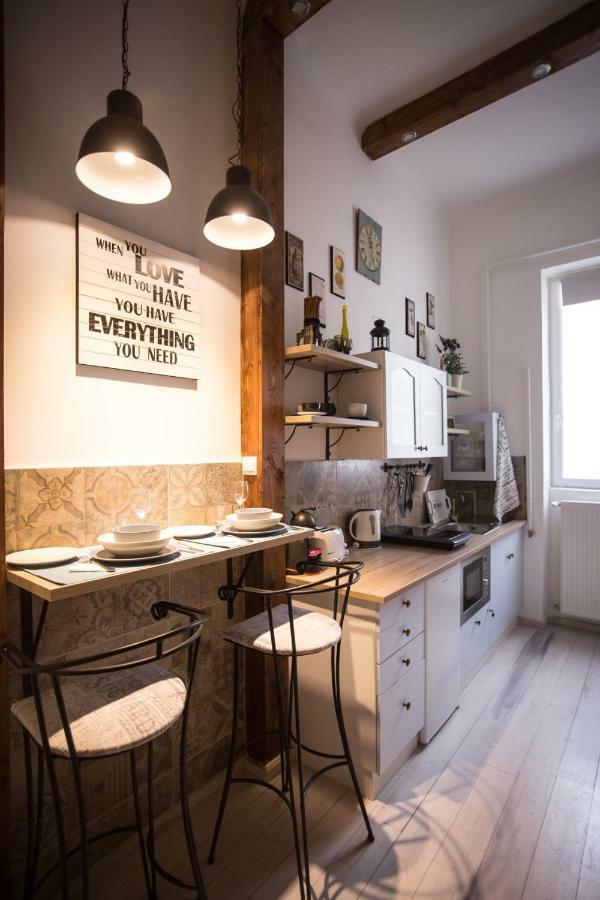 Izabella Vintage Style Appartement Boedapest Buitenkant foto