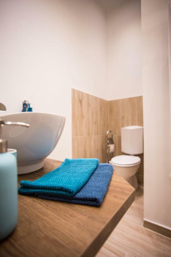 Izabella Vintage Style Appartement Boedapest Buitenkant foto